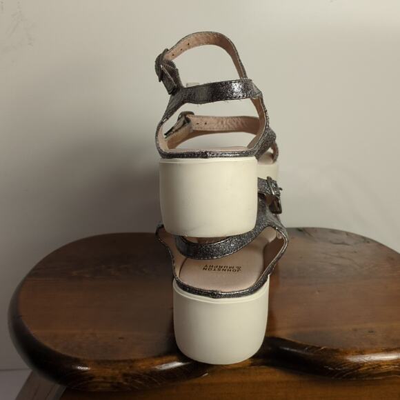 Ladies Johnston & Murphy "Clara" Pewter Leather Sandal 9.5 EUC - Picture 9 of 11